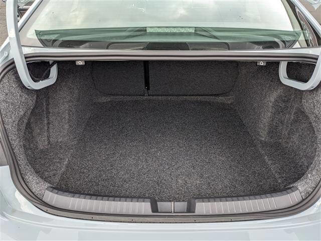 Used 2025 Volkswagen Jetta Sport image 15