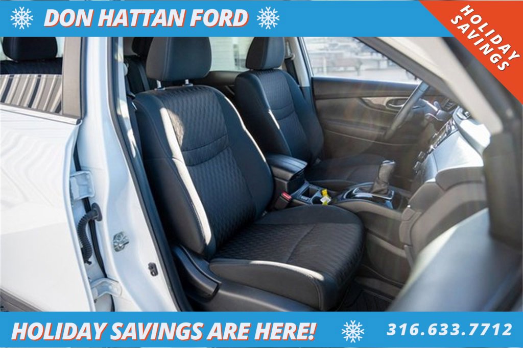 Used 2018 Nissan Rogue SV image 25