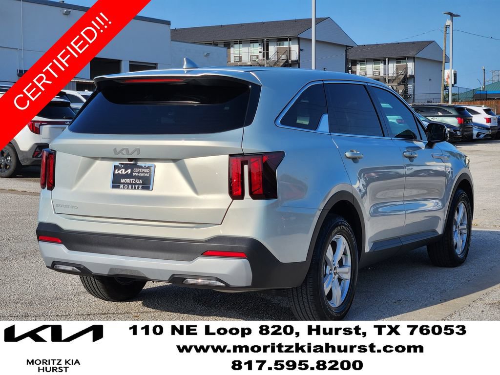 Certified 2026 Kia Sorento LX FWD image 4