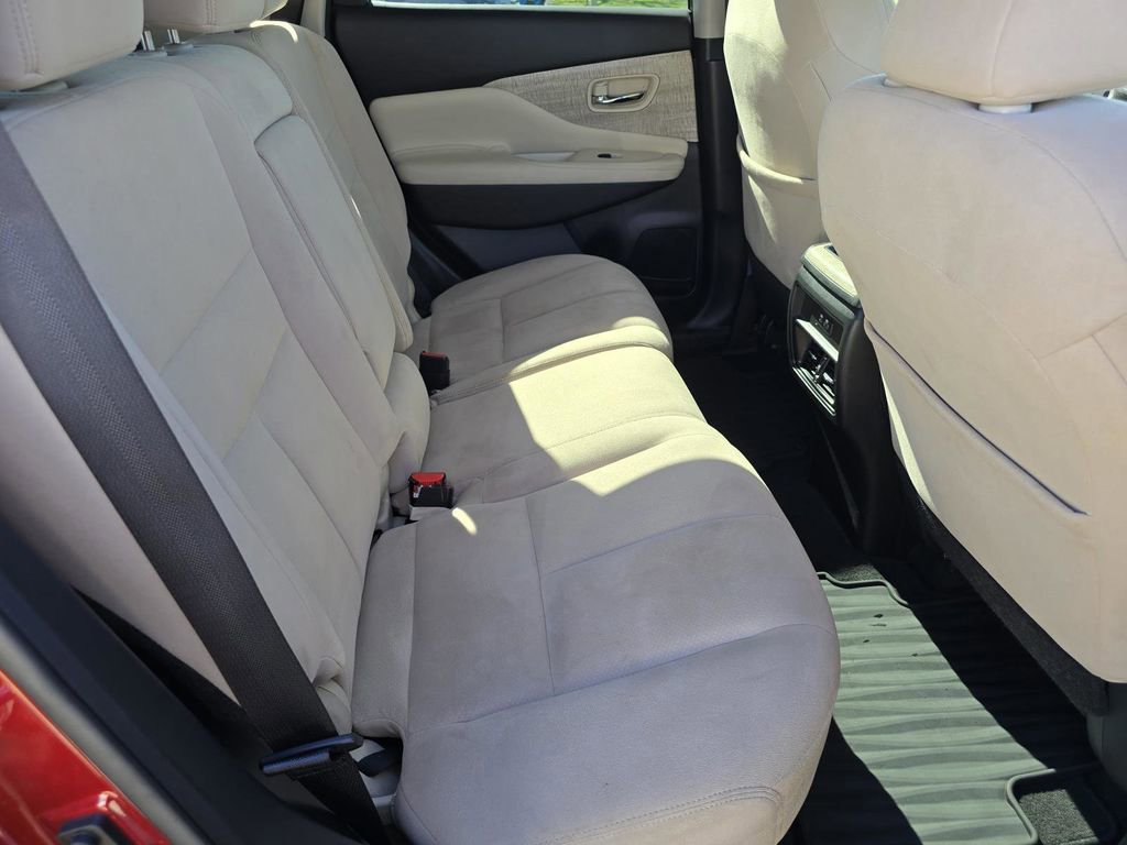 Used 2020 Nissan Murano SV image 19