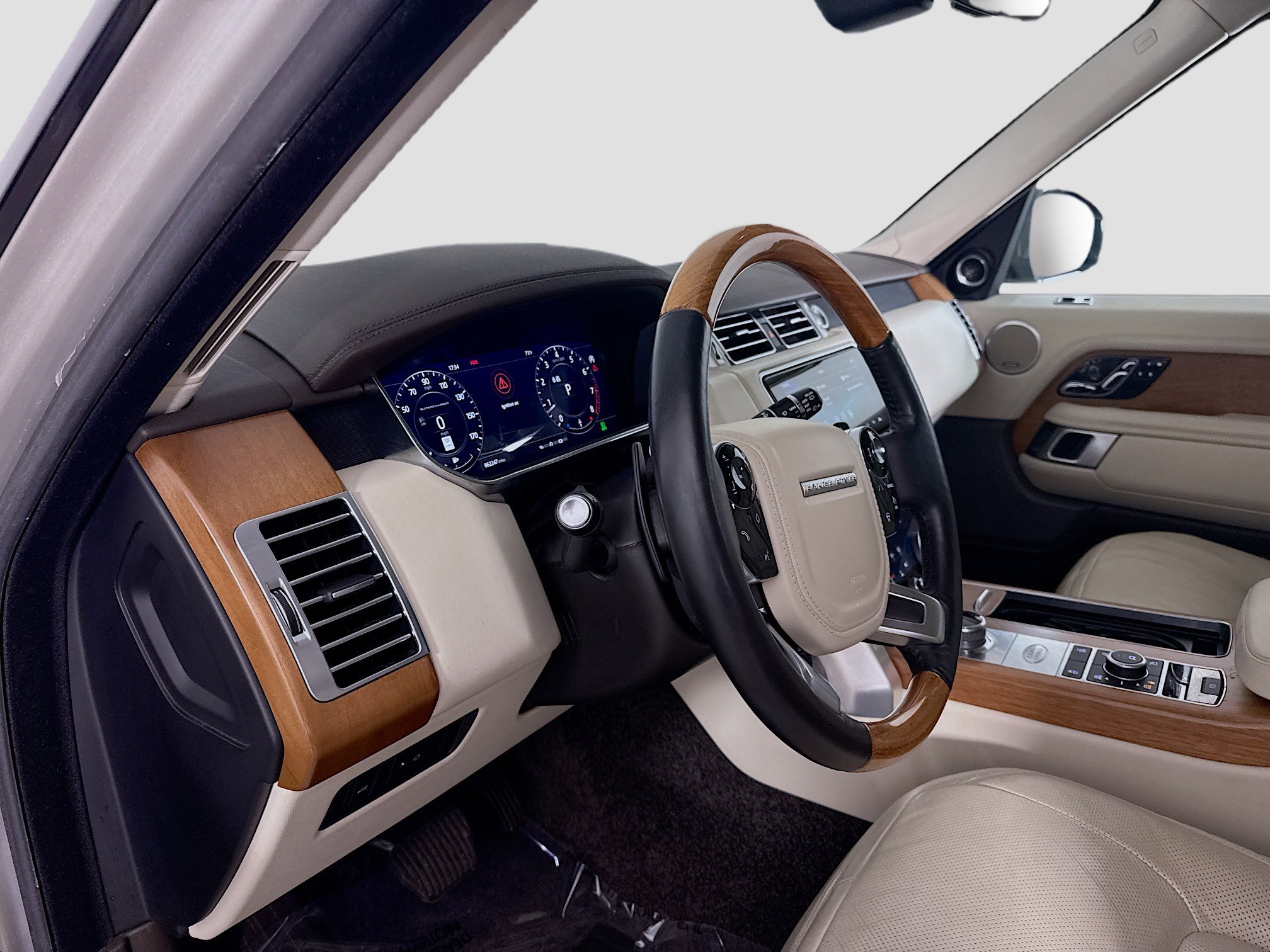 Used 2018 Land Rover Range Rover Supercharged AWD/4WD image 23