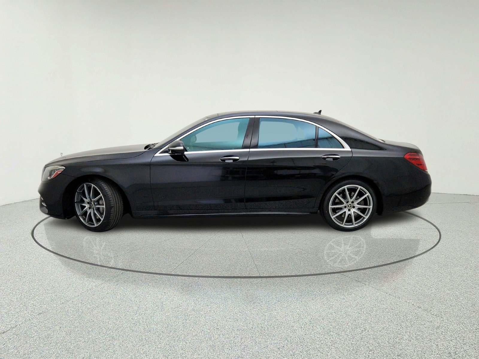 Used 2018 Mercedes-Benz S 450 Sedan image 14