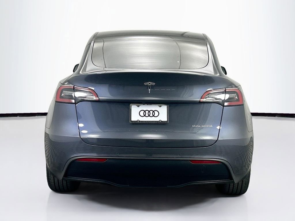 Used 2022 Tesla Model Y Long Range image 6
