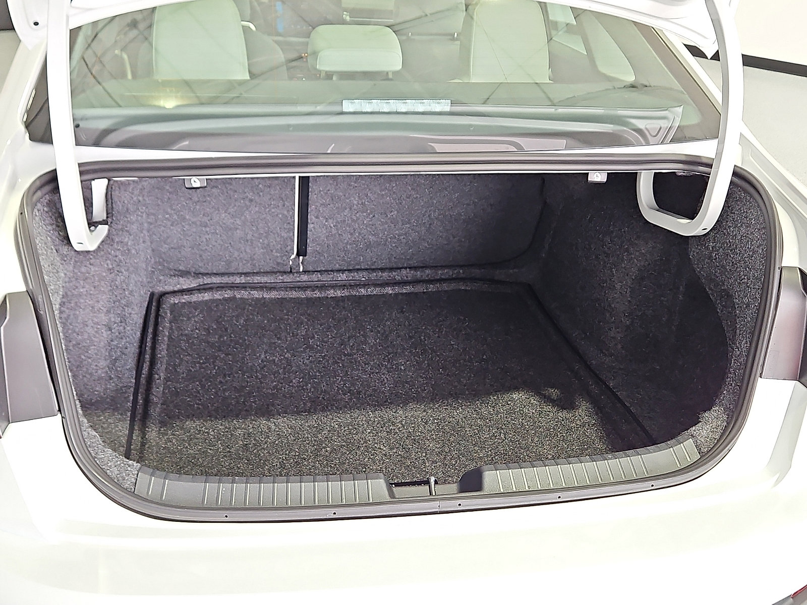 New 2026 Volkswagen Jetta SE image 7