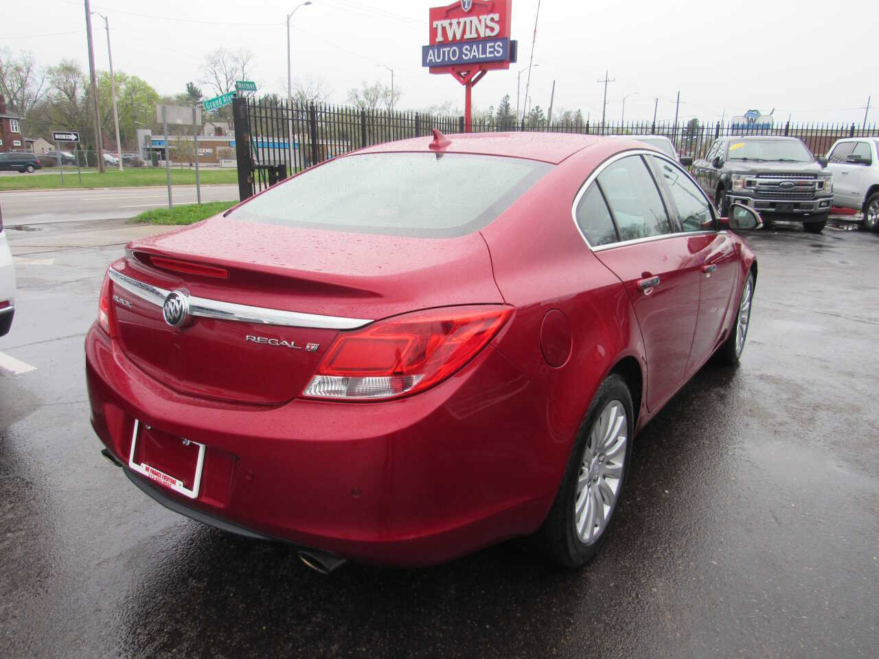 Used 2013 Buick Regal Premium image 5