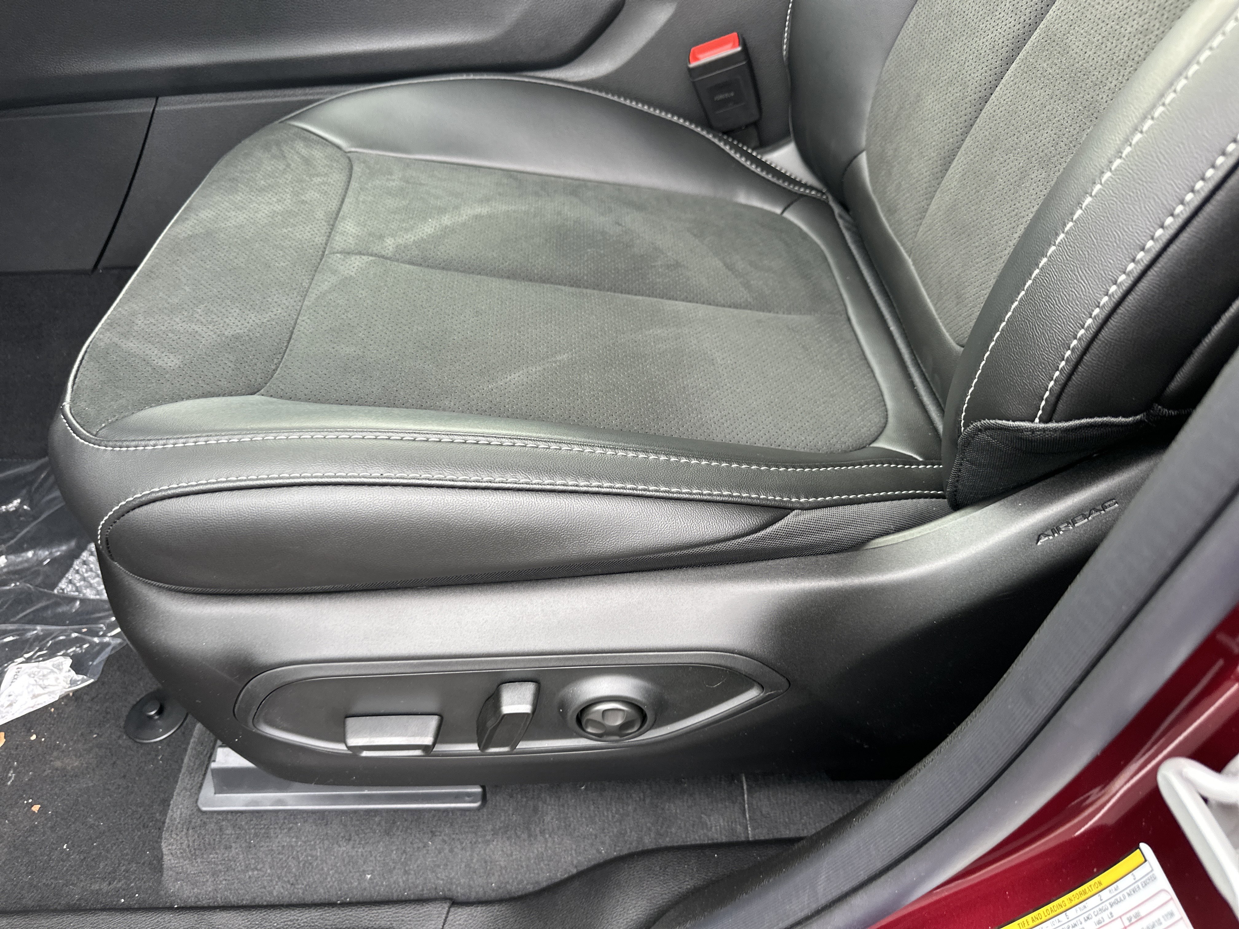 New 2025 Jeep Grand Cherokee Altitude image 27