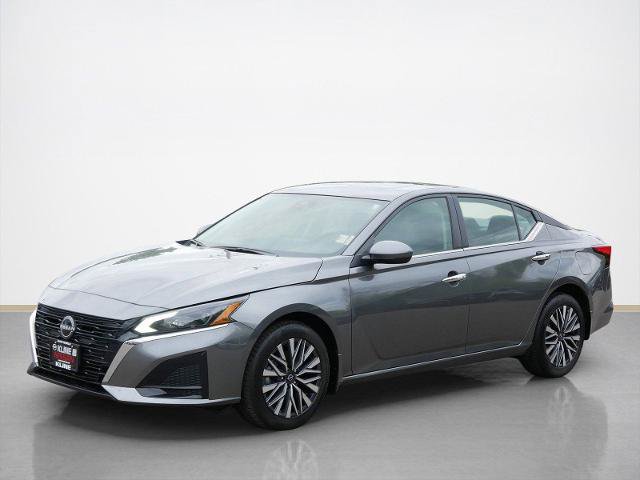 Certified 2023 Nissan Altima 2.5 SV w/ SV Premium Package AWD/4WD image 7