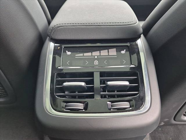 Used 2026 Volvo XC60 B5 Ultra w/ Protection Package Premier AWD/4WD image 17