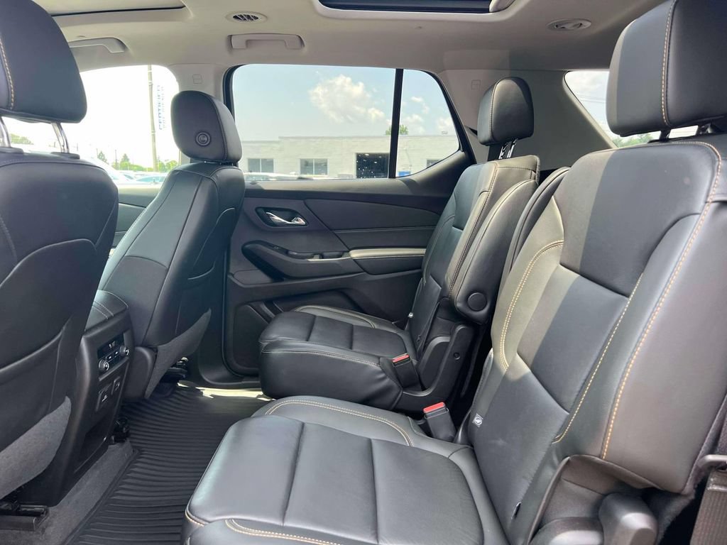 Used 2019 Chevrolet Traverse LT w/ LT Premium Package AWD/4WD image 13
