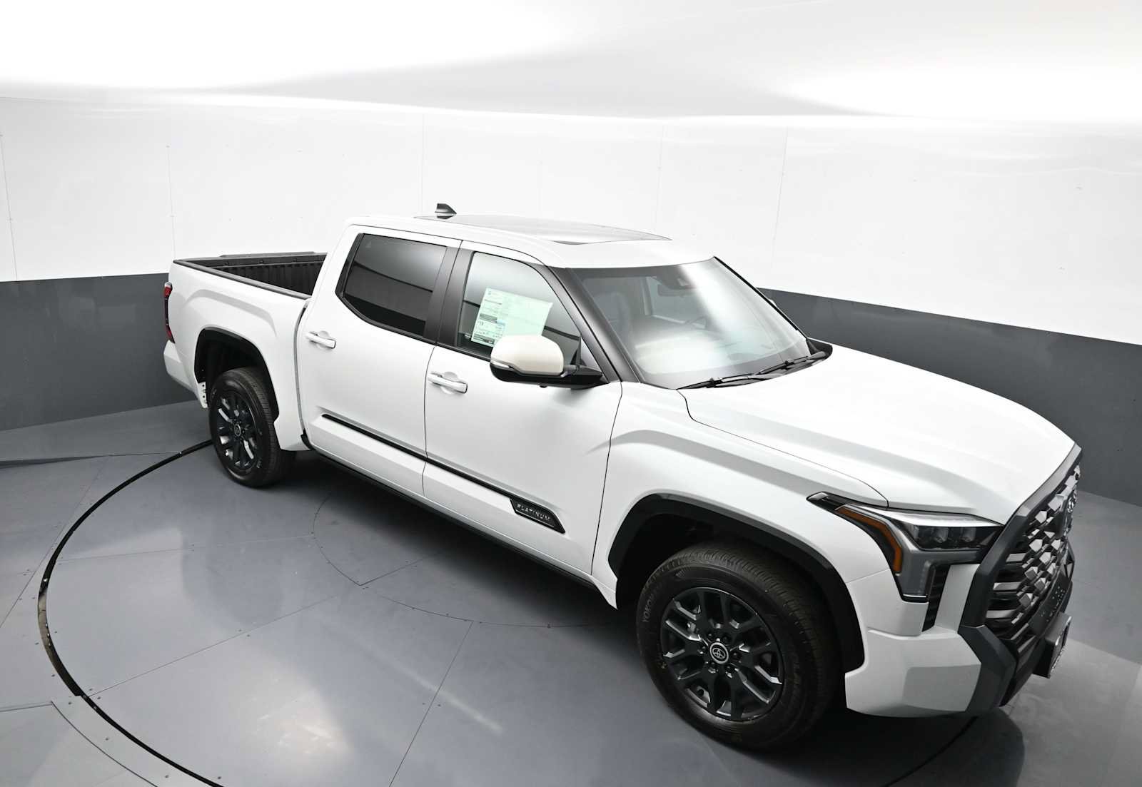 New 2024 Toyota Tundra Platinum AWD/4WD image 36