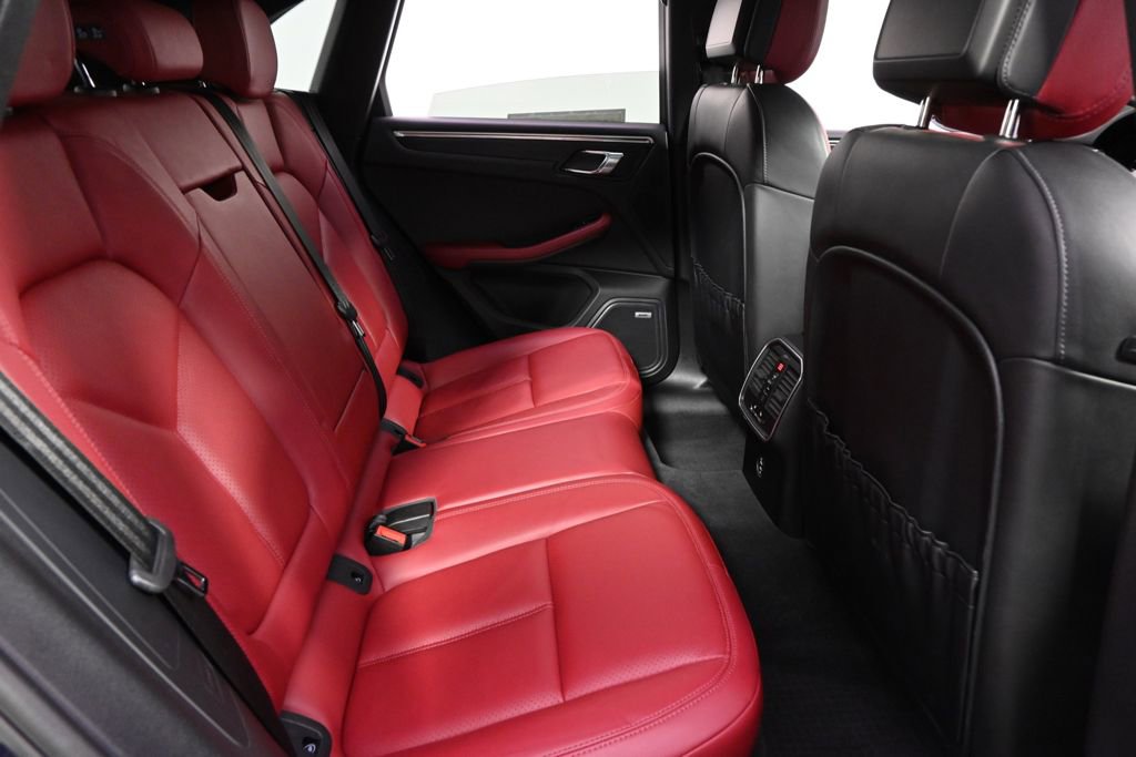 Used 2022 Porsche Macan GTS AWD/4WD image 18