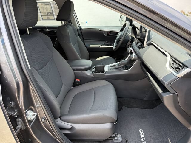 Used 2024 Toyota RAV4 LE FWD image 26