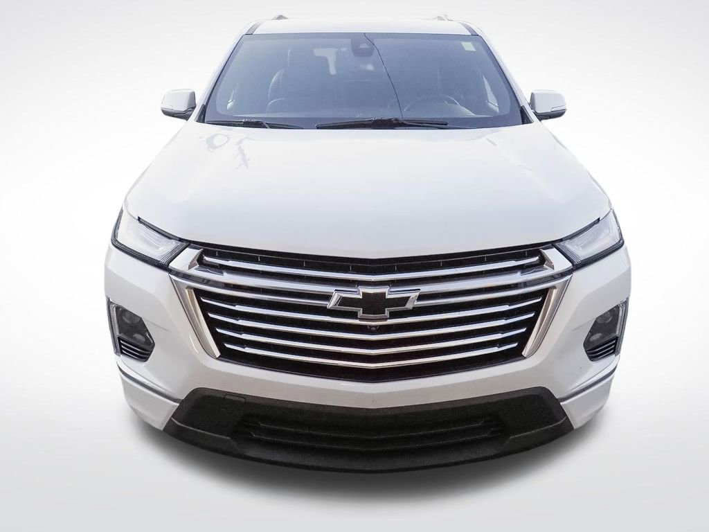 Used 2023 Chevrolet Traverse Premier image 3