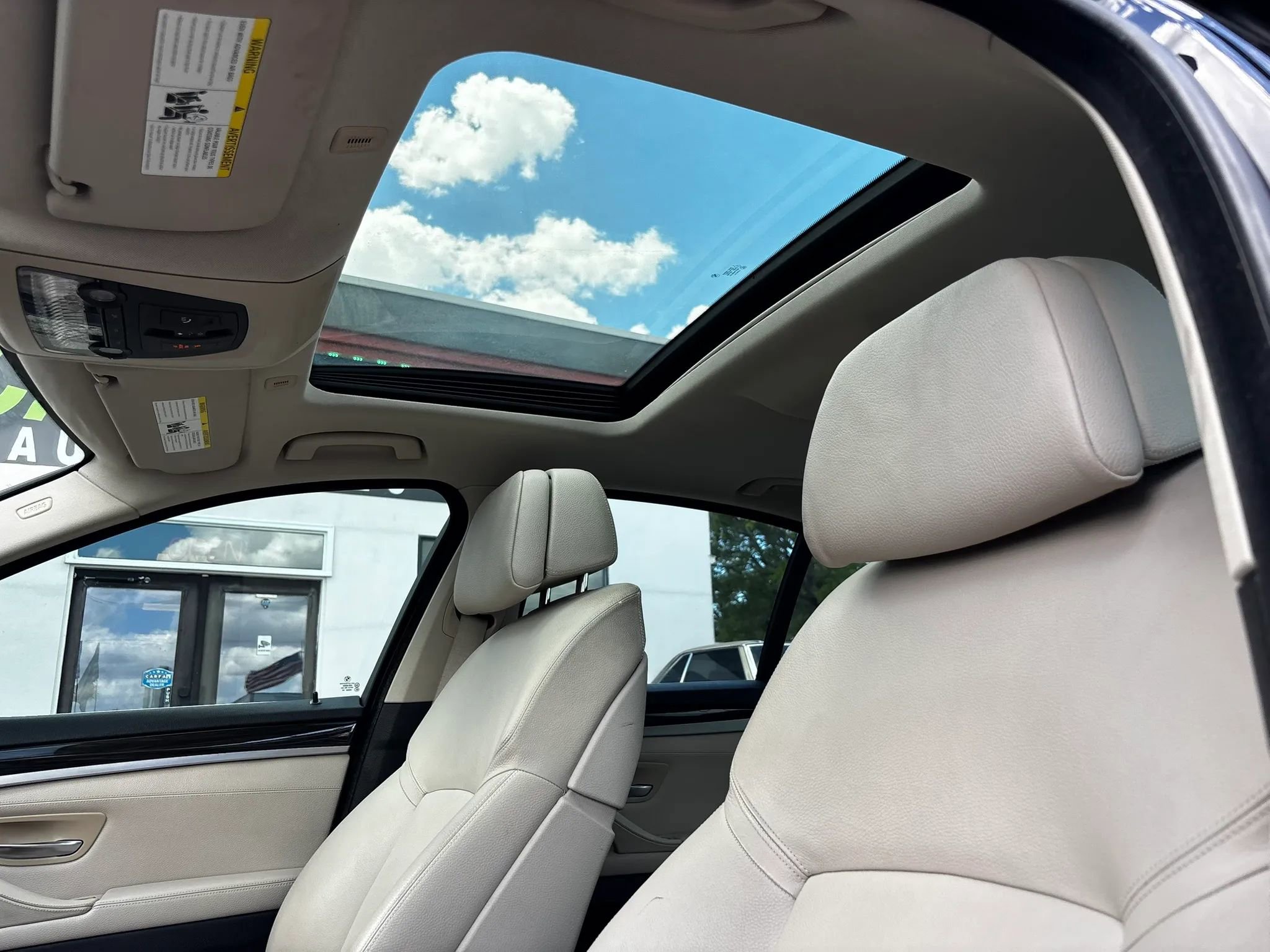 Used 2013 BMW 550i xDrive Sedan AWD/4WD image 26