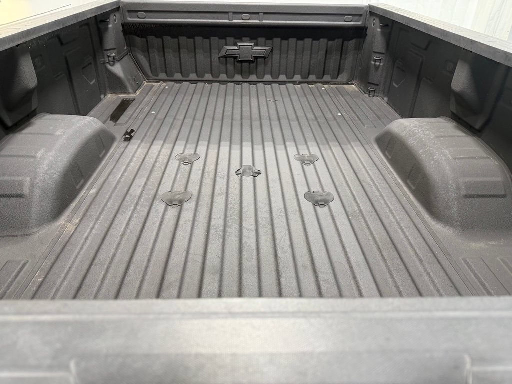Used 2022 Chevrolet Silverado 3500 LTZ w/ LTZ Plus Package AWD/4WD image 3