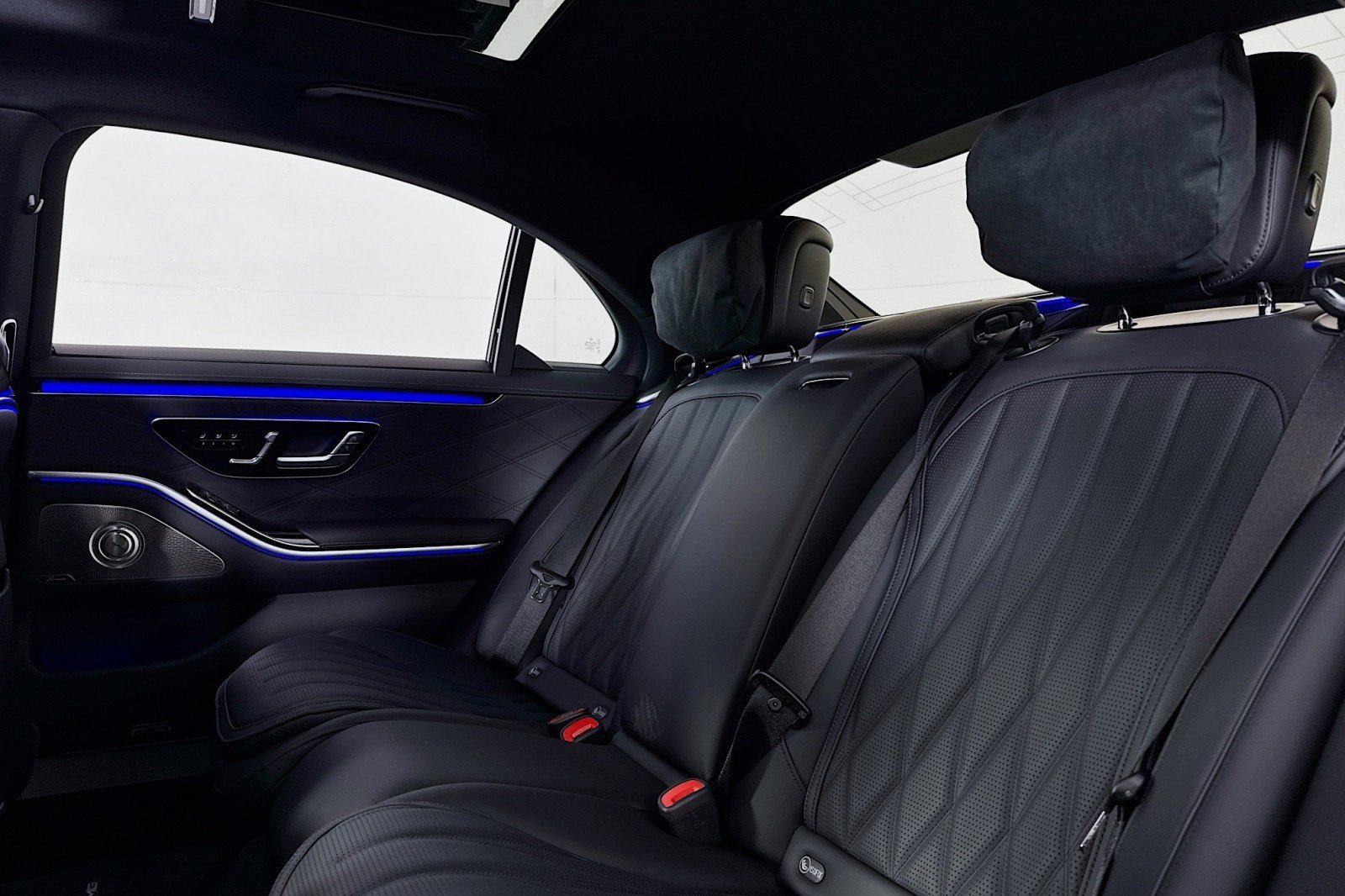 New 2026 Mercedes-Benz S 63 AMG S image 7