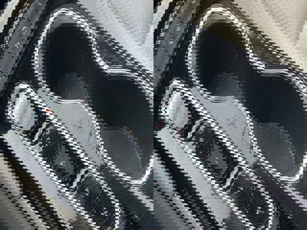 Used 2022 Buick Envision Avenir w/ Safety Package image 5