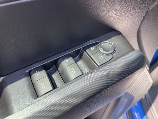 New 2025 GMC Canyon Elevation w/ Convenience Package image 10