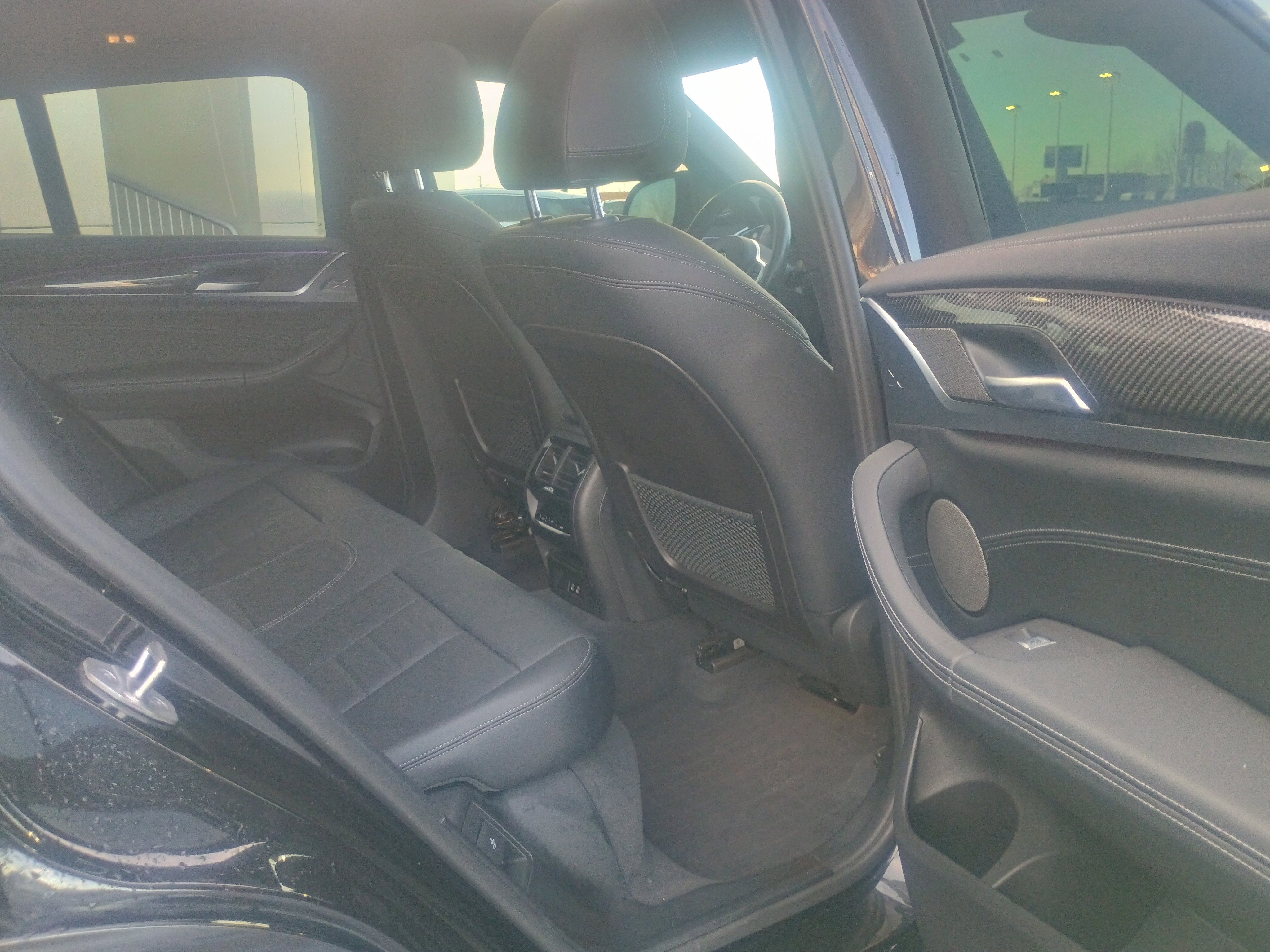 Used 2023 BMW X4 M40i image 15