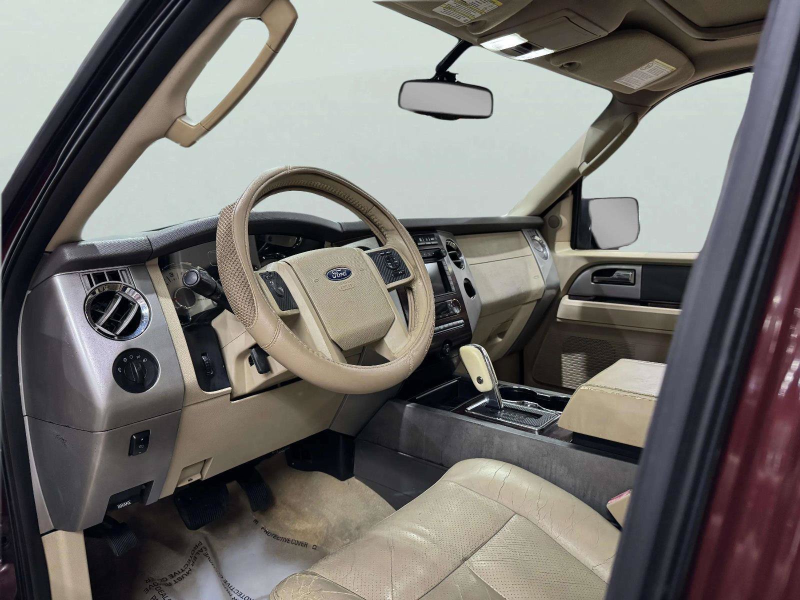 Used 2012 Ford Expedition XLT RWD image 17