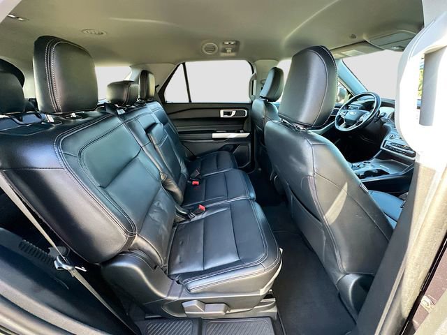 Used 2021 Ford Explorer XLT image 27
