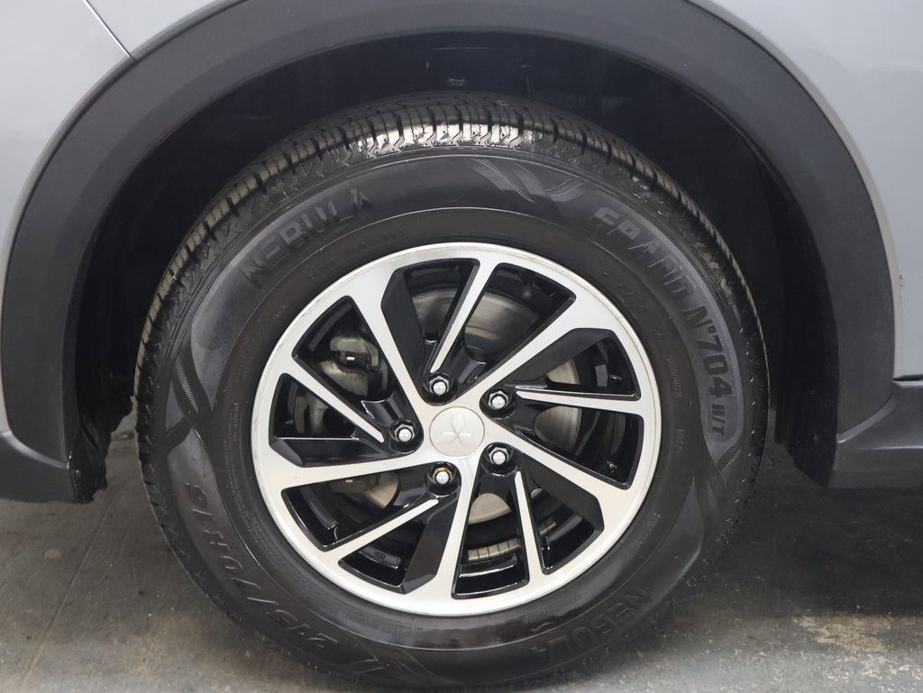 Used 2020 Mitsubishi Eclipse Cross ES image 30