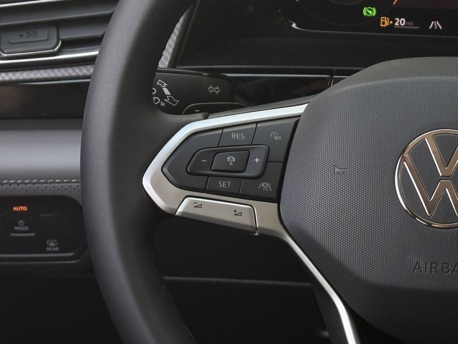 New 2026 Volkswagen Atlas Peak Edition AWD/4WD image 18