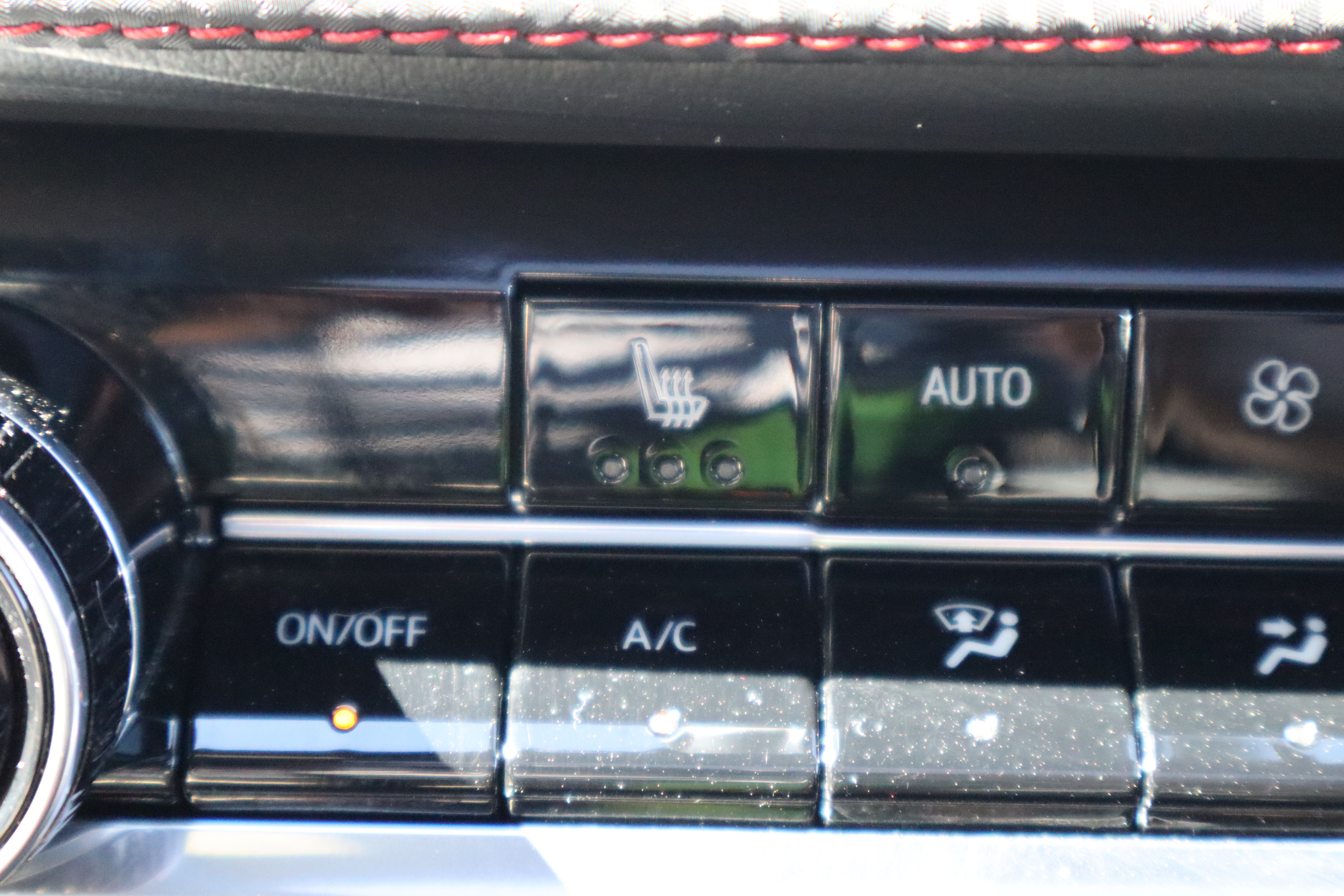 Used 2025 Chevrolet Equinox RS AWD/4WD image 22