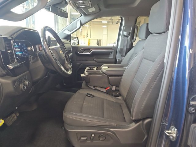 Used 2023 Chevrolet Silverado 1500 LT AWD/4WD image 9