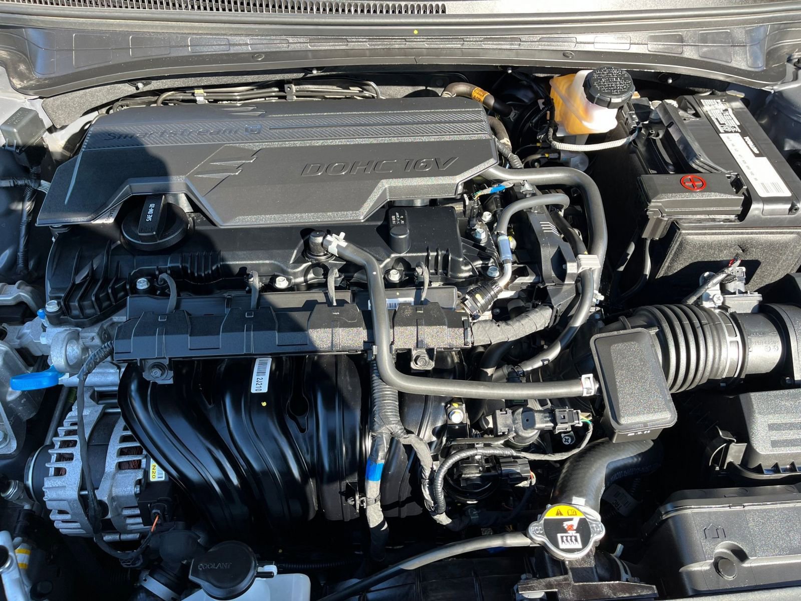 Used 2025 Hyundai Elantra SEL image 33