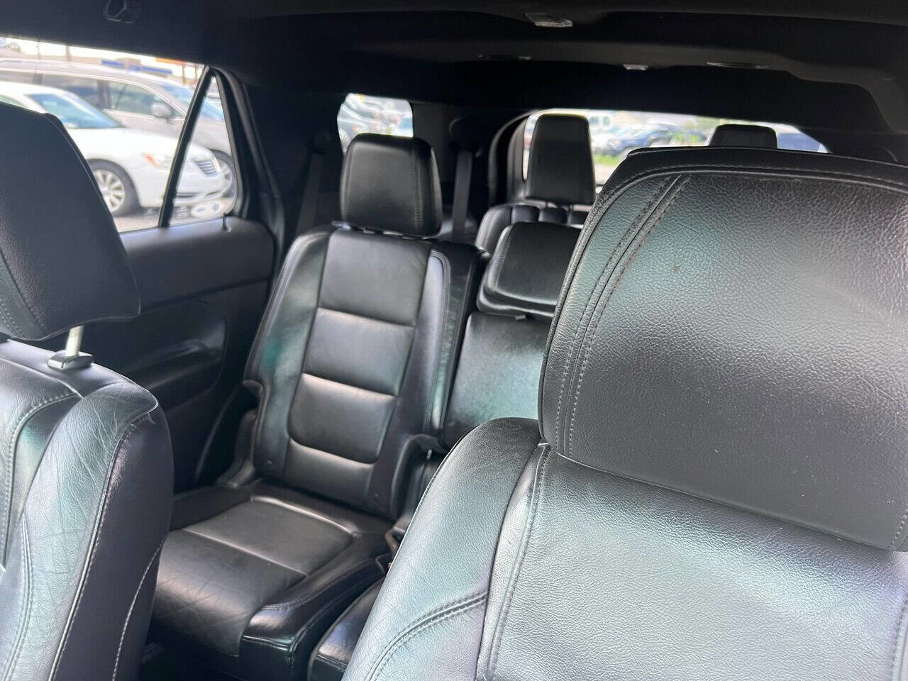 Used 2011 Ford Explorer Limited image 18