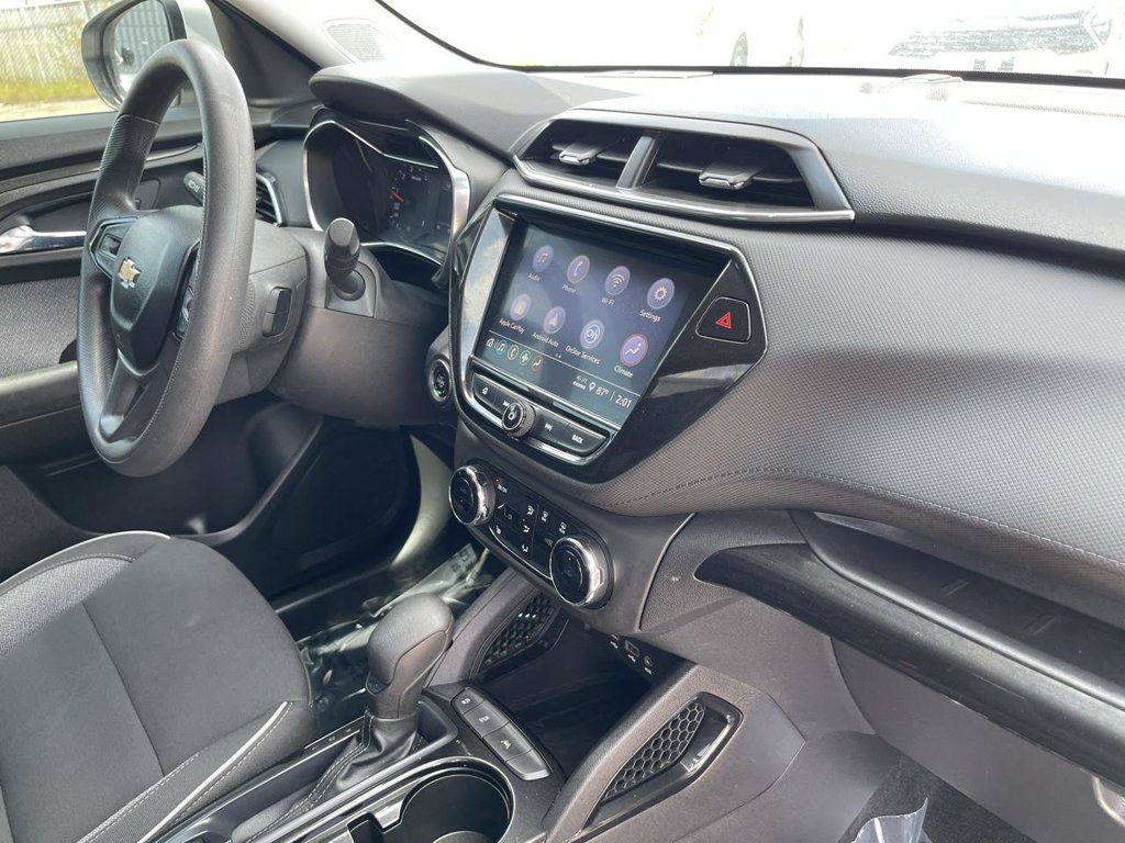 Used 2022 Chevrolet TrailBlazer LT w/ Convenience Package FWD image 36