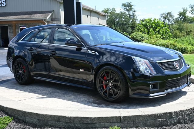 Used 2014 Cadillac CTS V RWD image 3