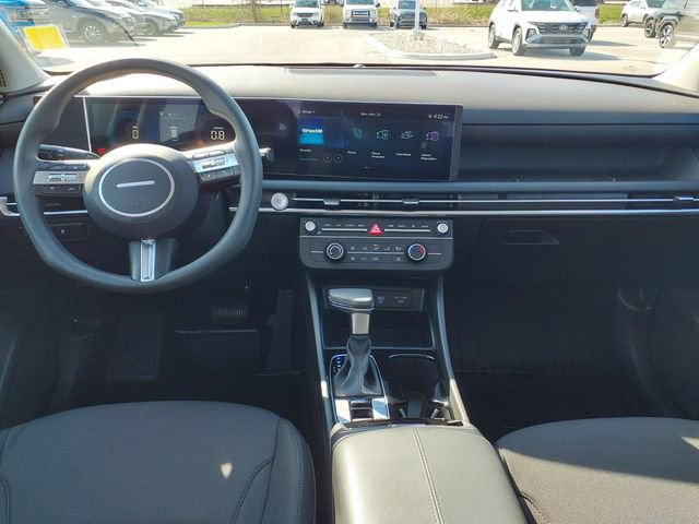 Certified 2025 Hyundai Tucson SE image 11