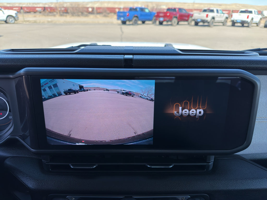 Used 2025 Jeep Wrangler Sport image 19