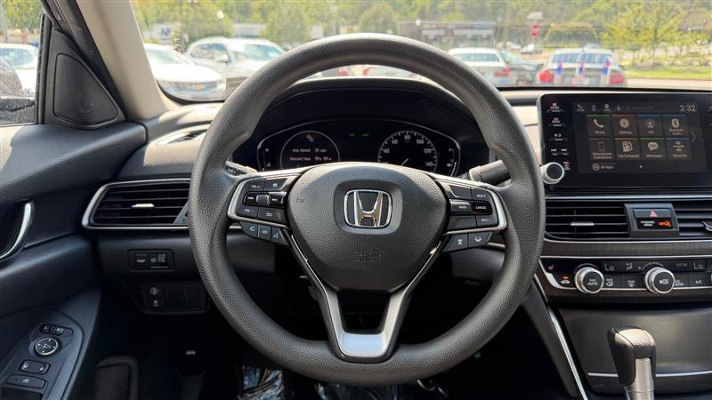 Used 2018 Honda Accord EX image 29
