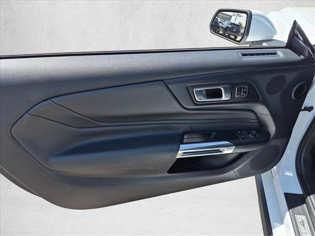 Used 2025 Ford Mustang GT Premium RWD image 9