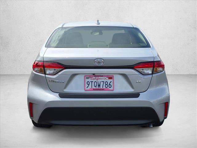 Used 2025 Toyota Corolla LE w/ LE Premium Package FWD image 7