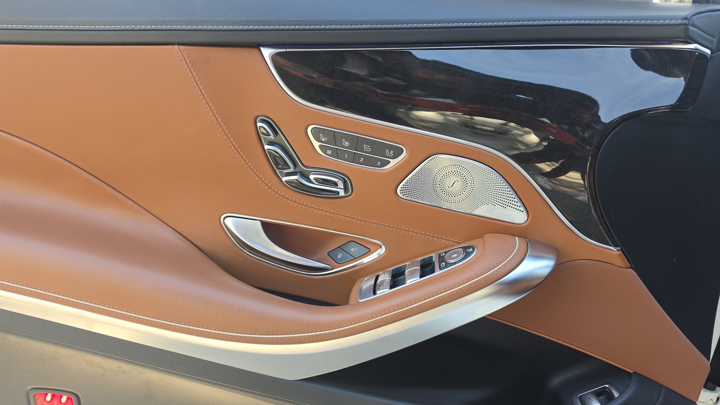 Used 2017 Mercedes-Benz S 550 Cabriolet image 11