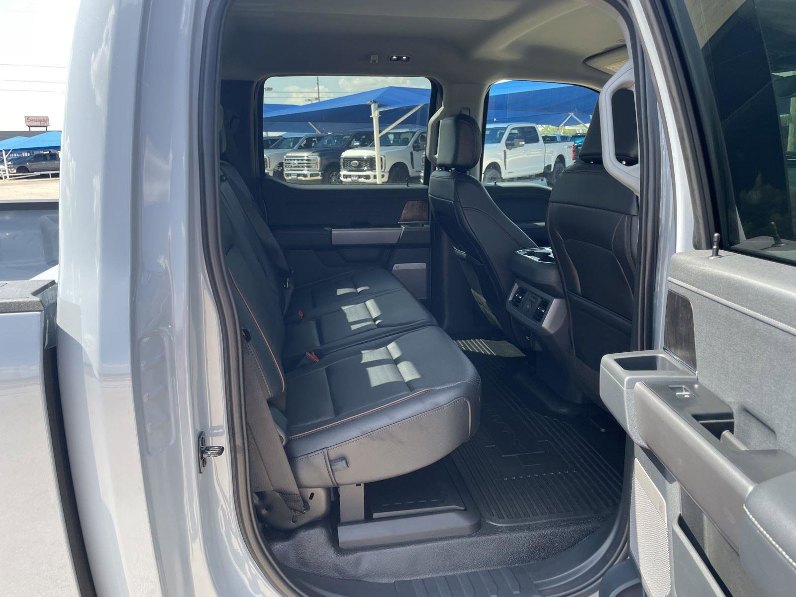 New 2026 Ford F350 Lariat RWD image 28