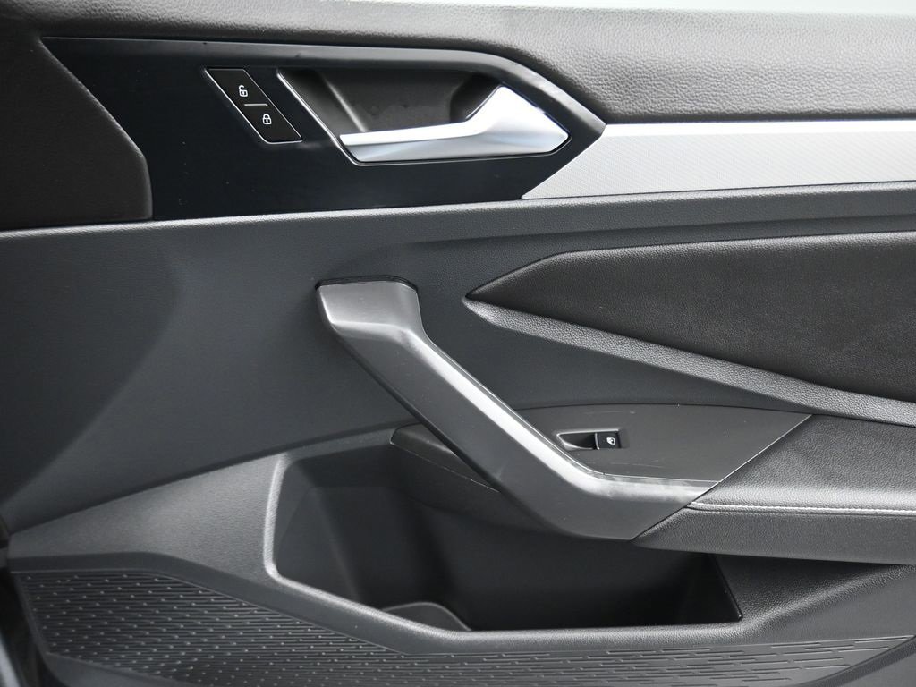 Used 2024 Volkswagen Jetta Sport image 36