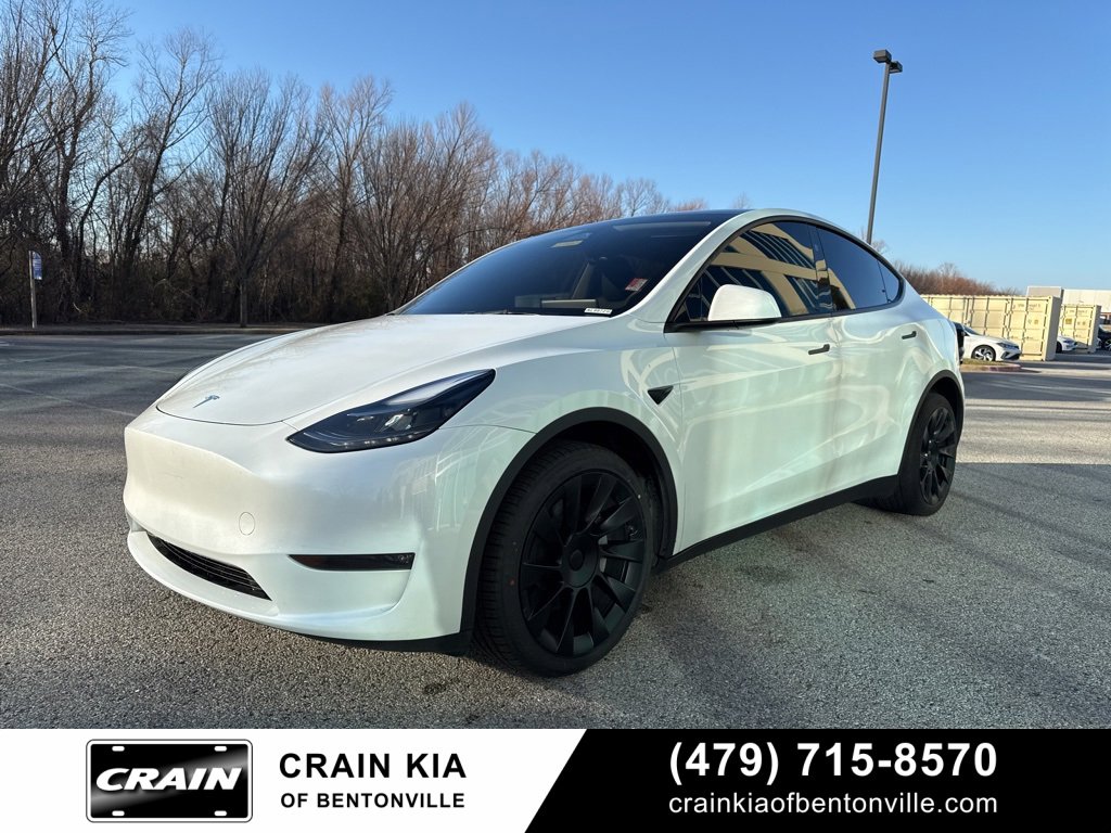 Used 2024 Tesla Model Y Long Range image 1