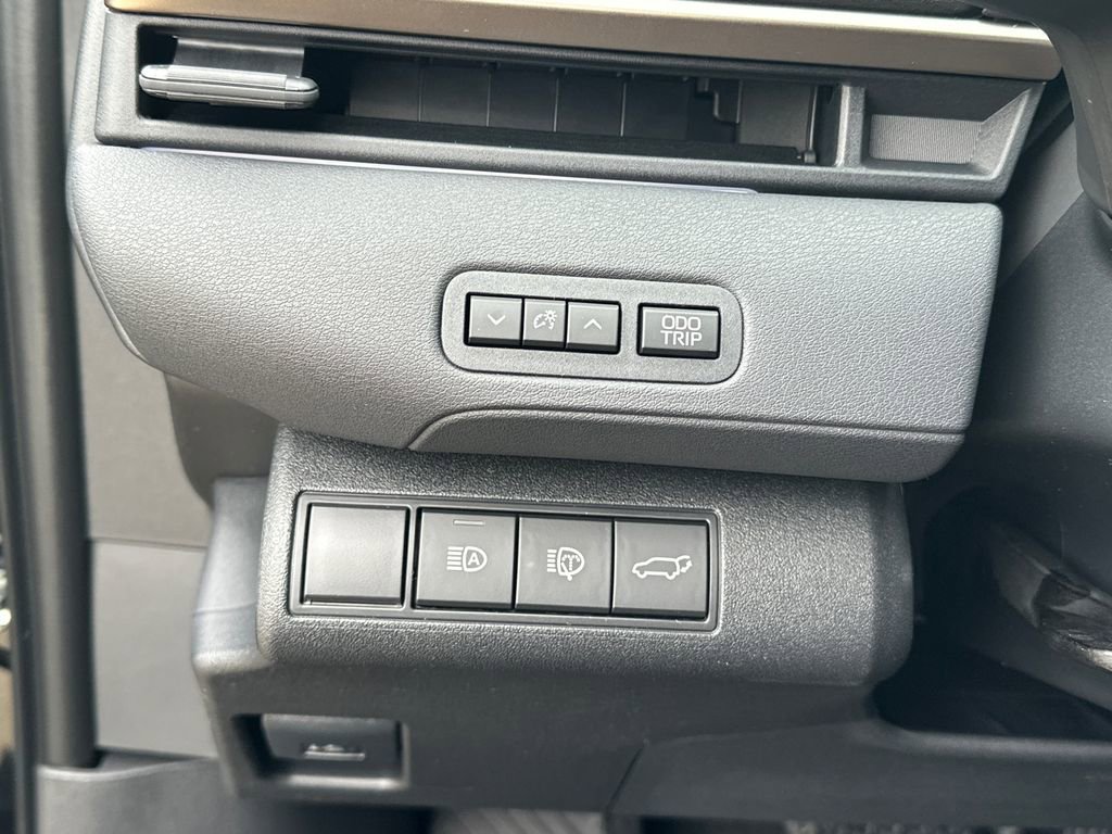 New 2026 Toyota bZ XLE Plus image 21