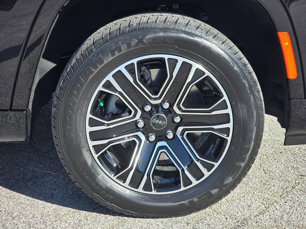 New 2026 Jeep Grand Wagoneer 4WD w/ Premium Group I image 17