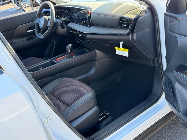 New 2026 Nissan Kicks SR w/ Cold Weather Package FWD image 26
