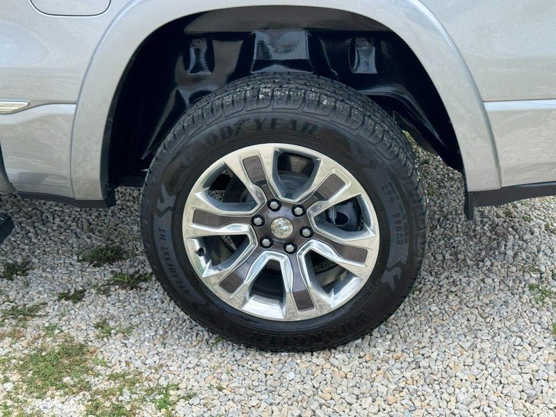 Used 2023 RAM 1500 Limited AWD/4WD image 8