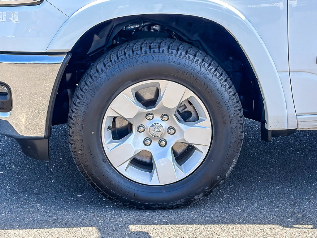 Used 2025 RAM 1500 Big Horn AWD/4WD image 16