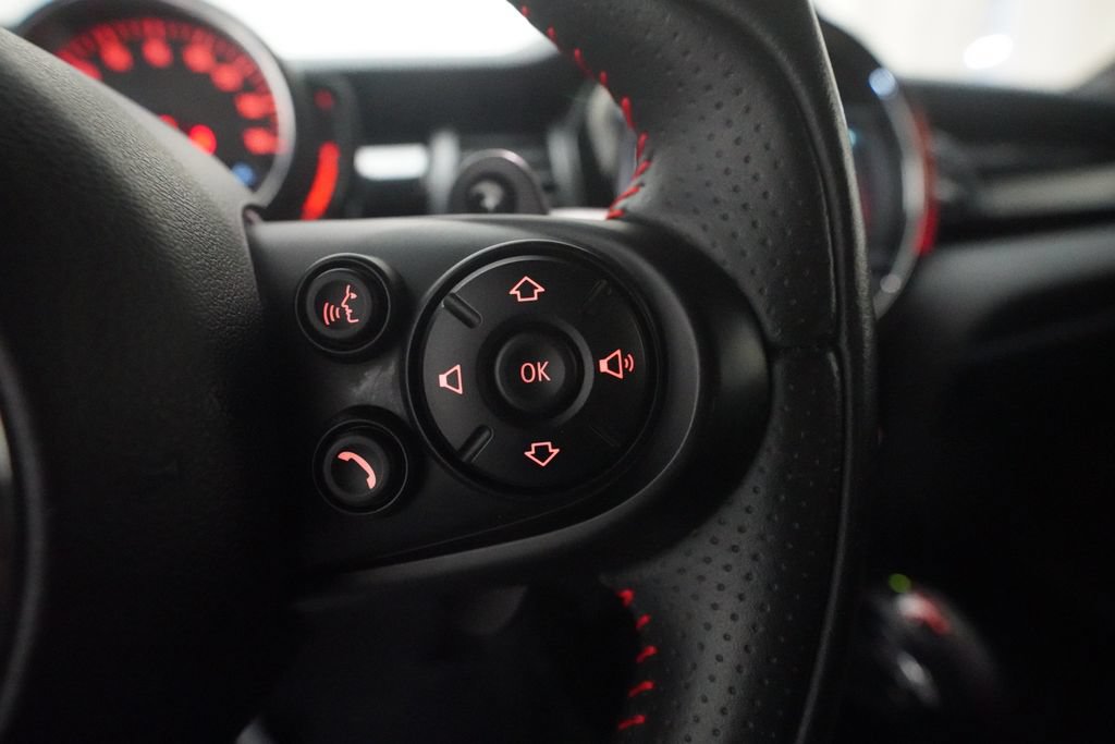 Used 2019 MINI Cooper S w/ Premium Package FWD image 18