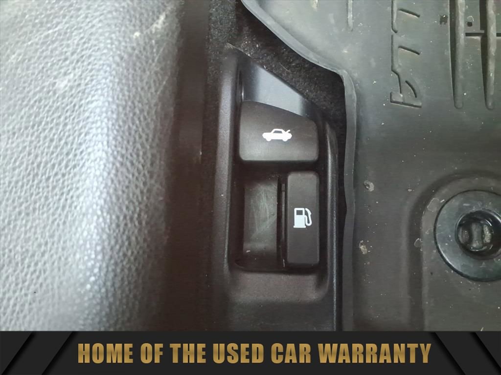 Used 2022 Toyota Corolla SE image 32