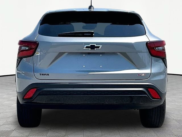Used 2025 Chevrolet Trax RS w/ Driver Confidence Package FWD image 5